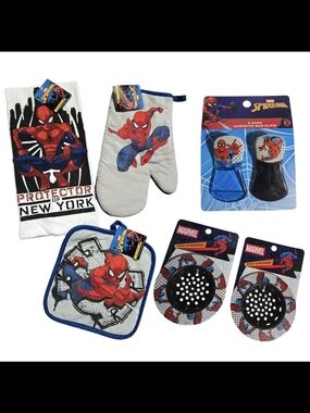 Marvel Spider-Man Kitchen Accessory Set